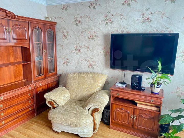 4-к. квартира, 103 м², 3/9 эт.