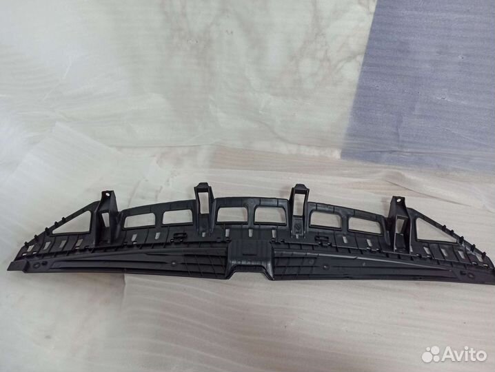 Накладка замка капота hyundai solaris 2