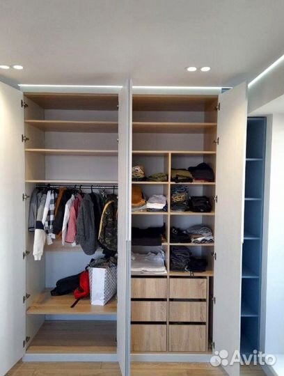 Распашной шкаф на заказ от фабрики