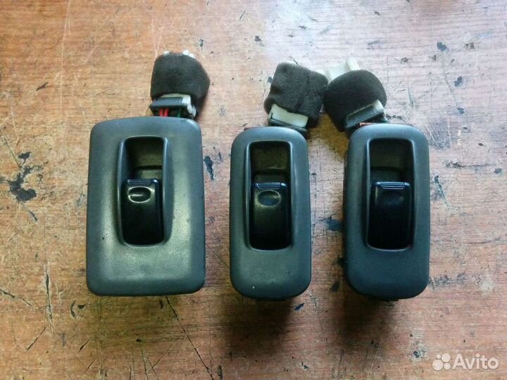 Киа Спортейдж 1 Кнопка стеклоподъемника