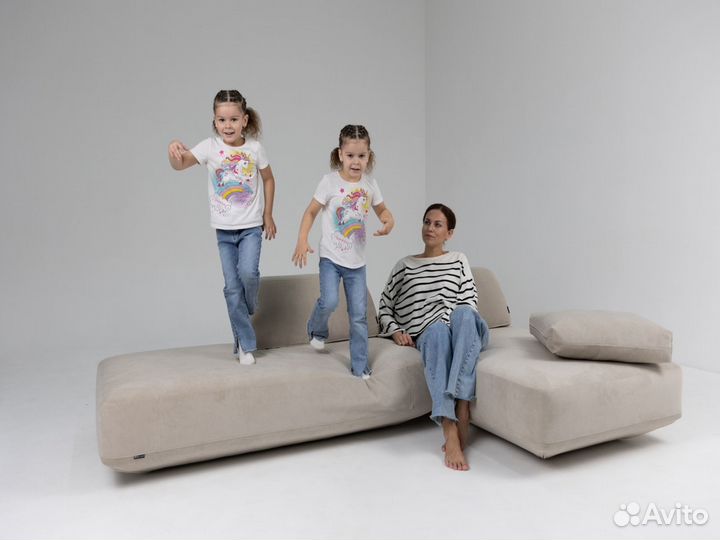 Диван со спальным местом 4400х1800 мм