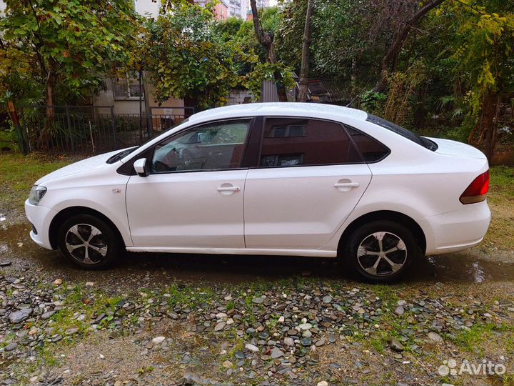 Volkswagen Polo 1.6 МТ, 2015, 302 000 км