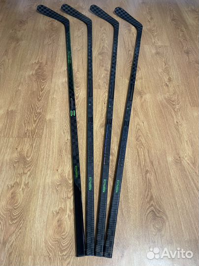 Клюшки хоккейные новые