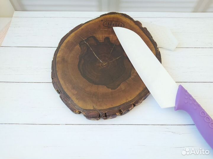 Разделочная доска из поперечного спила ореха