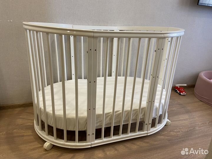 Кроватка детская круглая овальная