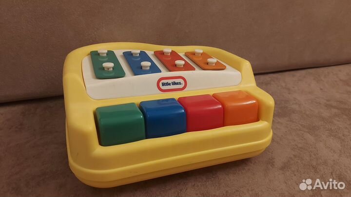 Игрушки пакетом fisher price