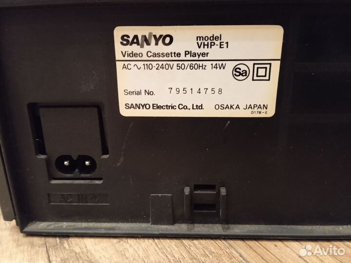 Видеомагнитофон sanyo