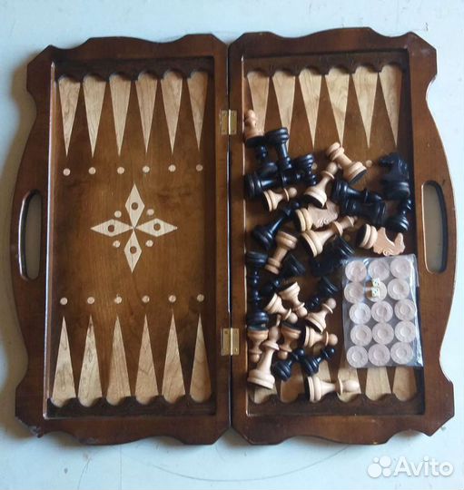 Шахматы нарды шашки 3 в 1