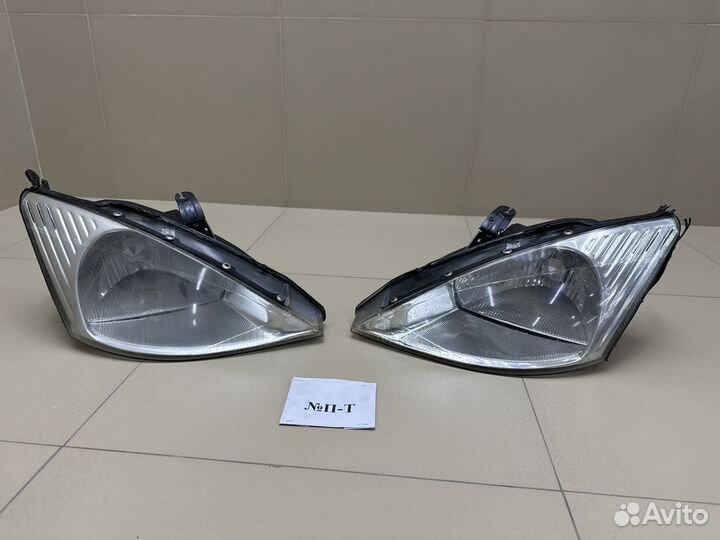 Фара Ford Focus 1