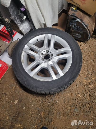 Nokian Tyres Hakkapeliitta R2 275/50 R20