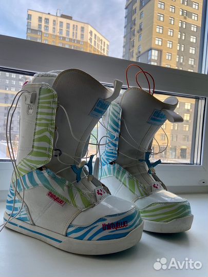 Ботинки женские сноубордические thirtytwo 32
