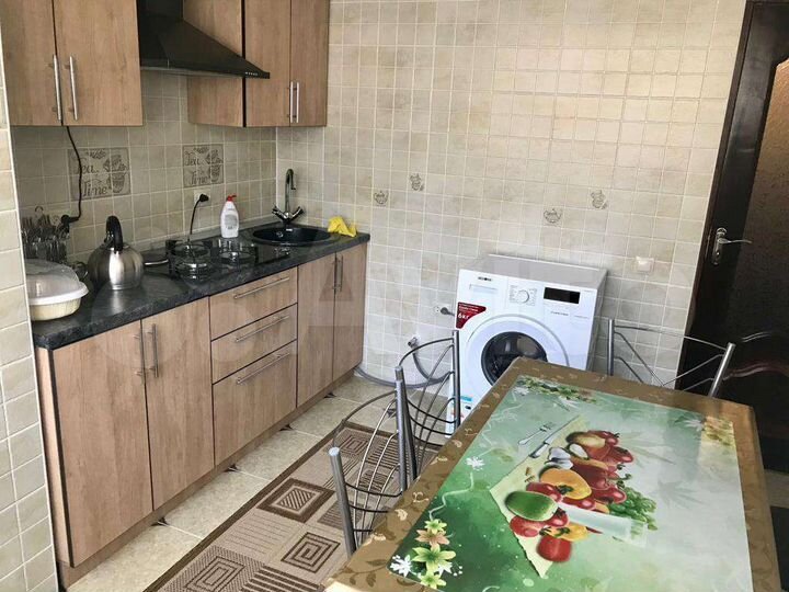 2-к. квартира, 60 м², 3/5 эт.