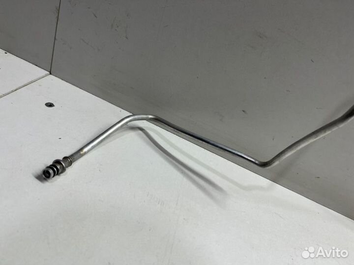 Трубка кондиционера заправочная Toyota Camry