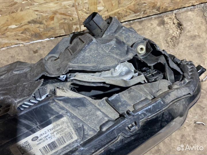 Передняя правая фара land rover