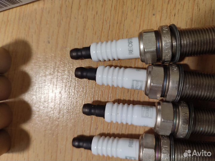 Свеча сажигания комплект Volvo V50 S40 C30 C70