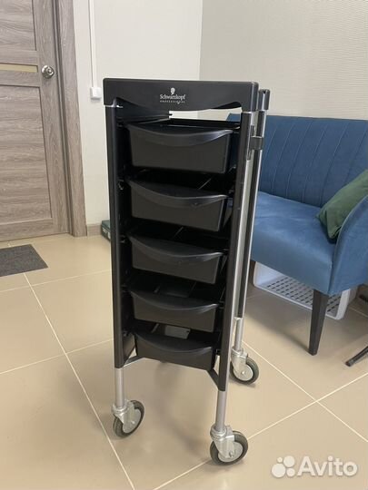 Тележка парикмахерская