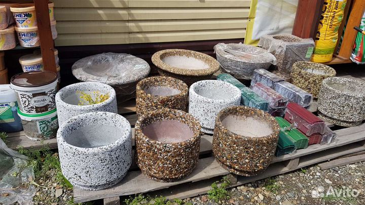 Вазон цветочный уличный