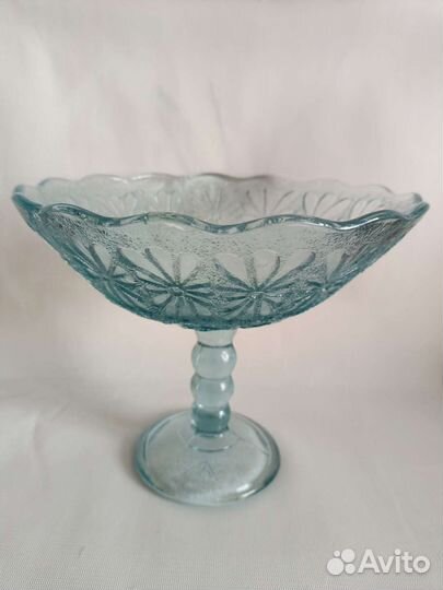 Ваза на ножке, стекло СССР, винтаж