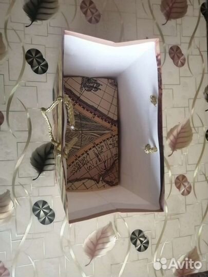 Шкатулка для мелочей + подарочный пакет
