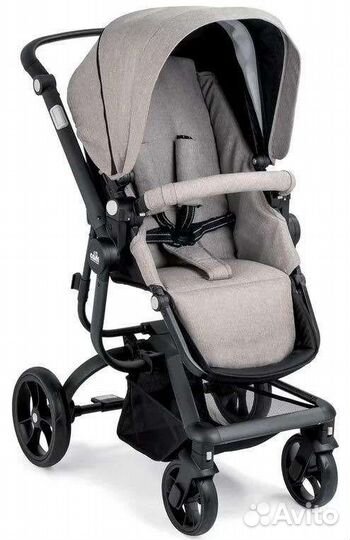 Коляска 2 в 1 универсальная,в отличном состоянии