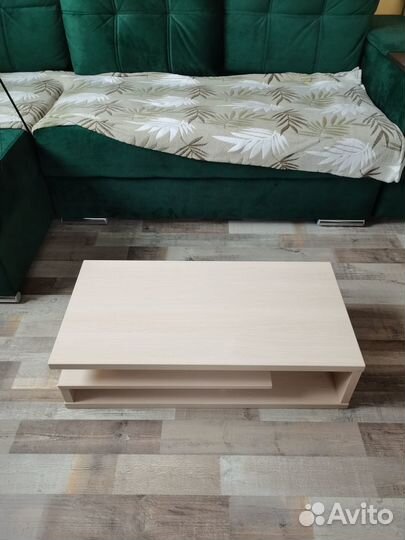 Журнальный столик