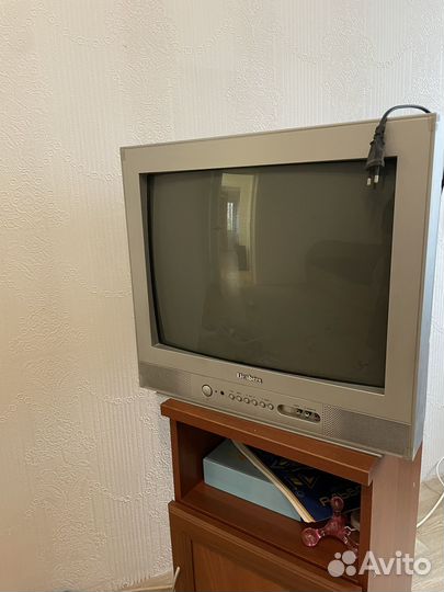 Телевизор elenberg бу