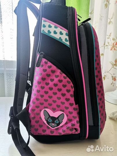 Ранец школьный для девочки hummingbird