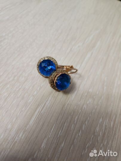 Золотые серьги