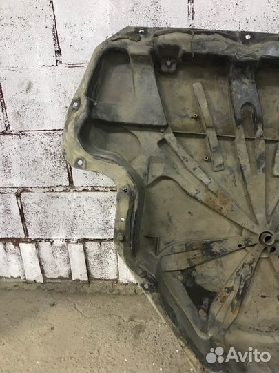 Пол багажника пластиковый Renault Megan 2 седан