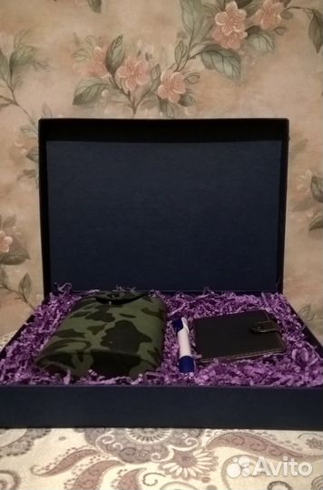 Фляга из нержавеющей стали в подарочном наборе