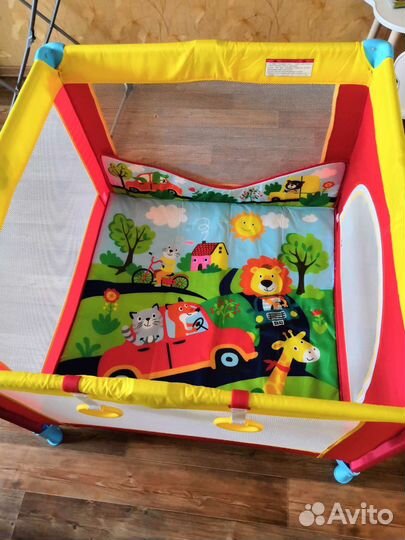 Манеж детский складной