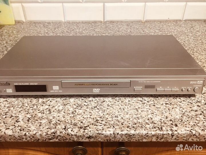 DVD-плеер Panasonic DVD-S27