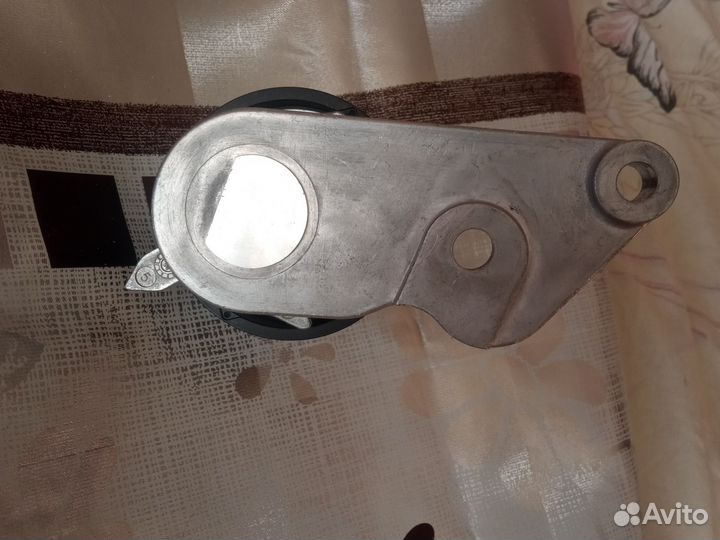 Ролик натяжной ford