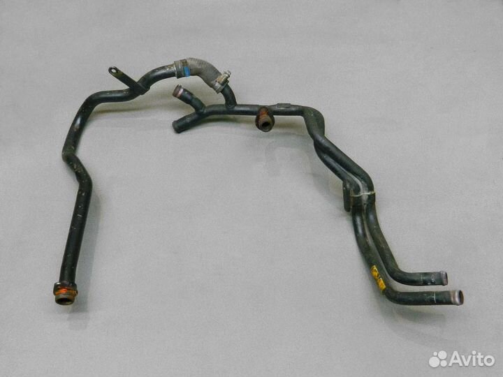 Патрубок охлаждения Audi A8 D2 6.0