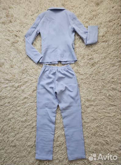 Костюм женский 42-44