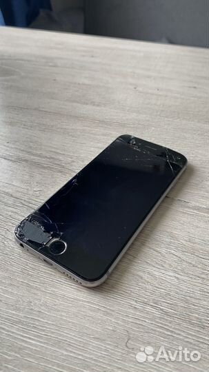 Телефон iPhone 6s