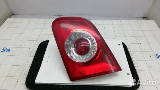 Фонарь правый 3-5 двери volkswagen passat B6 (89Z2