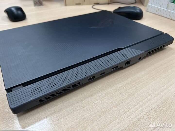 Игровой ноутбук Asus Rog Strix G15