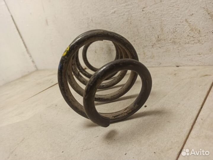 Пружина задняя Рено Duster