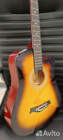 Акустическая гитара