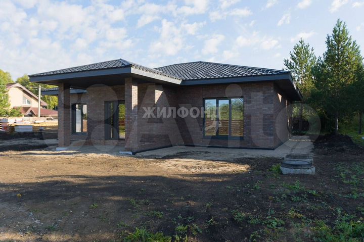 Дом 179,2 м² на участке 11 сот.