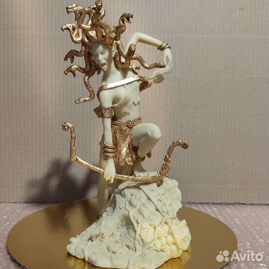 Статуэтка Медуза Горгона