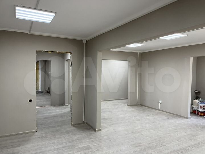 В продаже торговая площадь, 71 м²