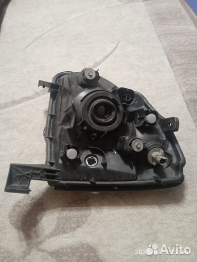 Фара honda capa