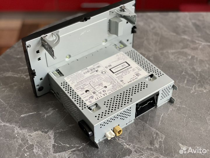 Штатное головное устройство volkswagen tiguan