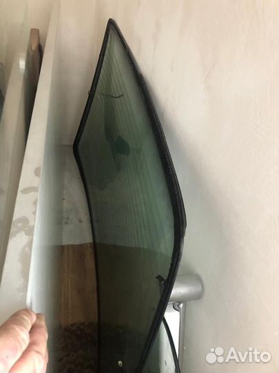 Заднее стекло audi 80 b4