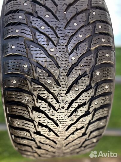 Nokian Tyres Hakkapeliitta 9 245/40 R19