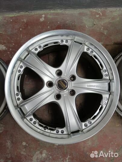 Rays Volk GT-AV