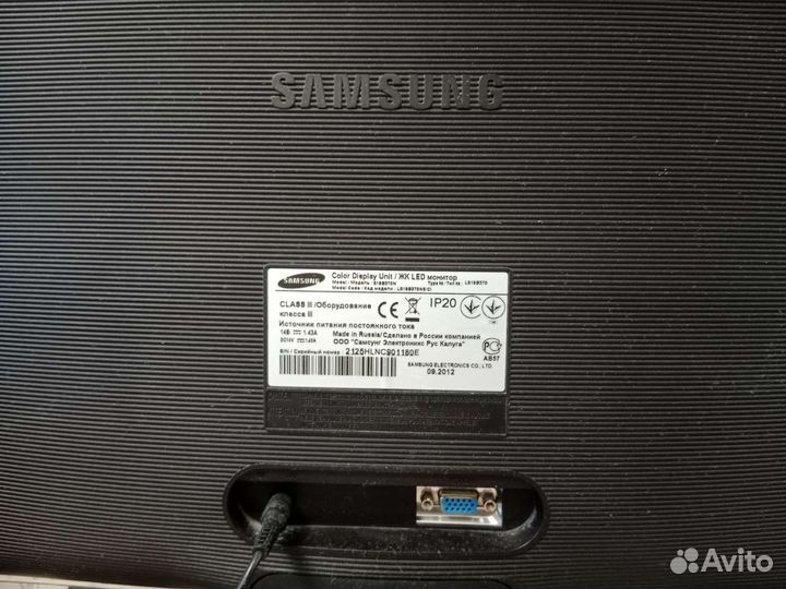 Монитор Samsung