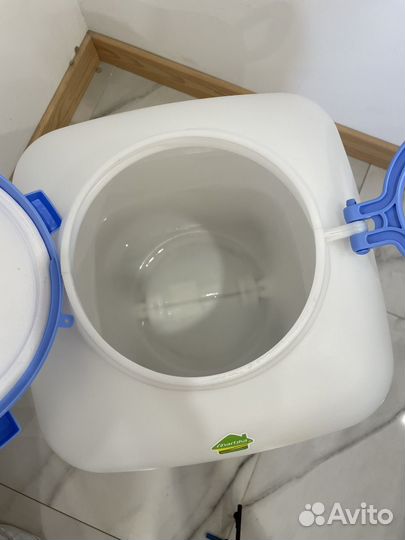 Бочка пластиковая 60л